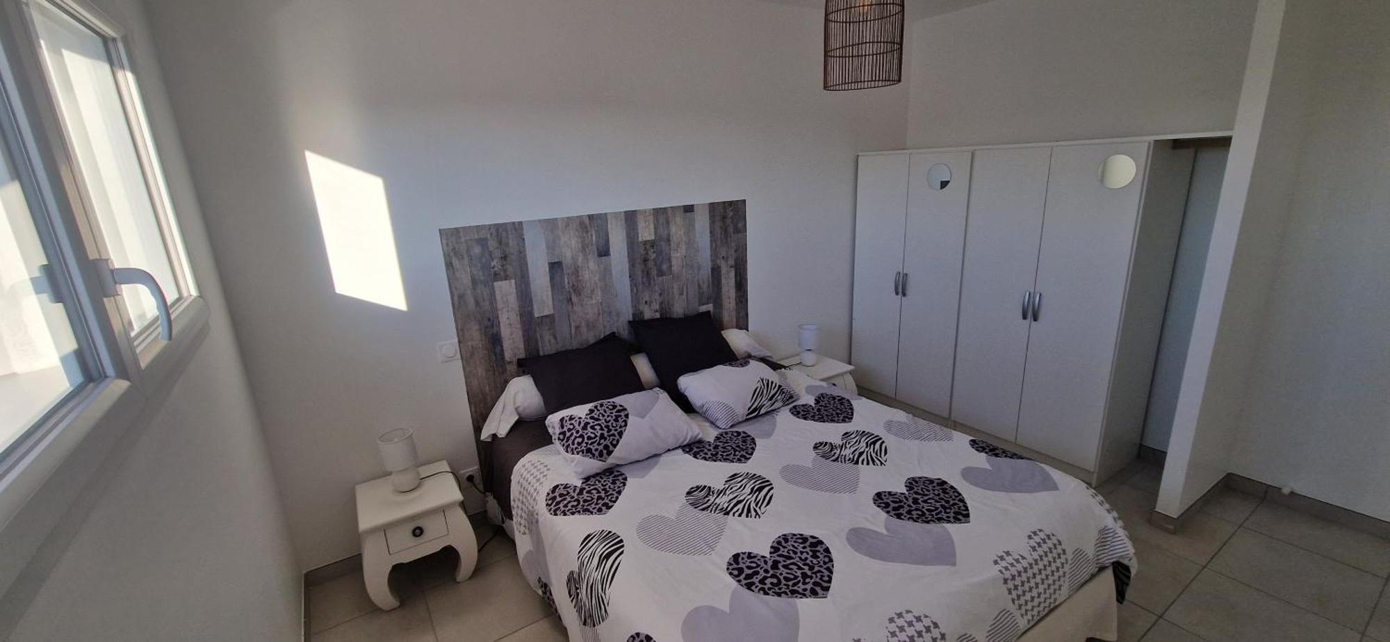 Apartment Neuf 39m2 Avec Balcon A 250m De La